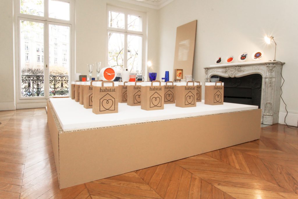 Dans le cadre de lancement des nouvelles collections
de la marque Habitat, réalisation 3 années consécutives
de la scénographie.
Chaque année, proposition d’un nouveau concept comprenant
une thématique, les décors avec suivi des fabrications
et suivi de pose.

Scénographies entre 300 et 500 m2
#HABITAT @habitat #marque habitat