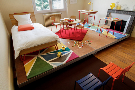 Conception de la scénographie pour la présentation à la presse de la collection Habitat automne/hiver 2013. Exposition dans immeuble anciennement occupé par des jésuites, Paris 04 Design de la scénographie, des mobiliers et réalisation du graphisme. Surface d’exposition : 500 m2 #scenography @scenography #habitat #furniture #claudelecante @claudelecante @scenography