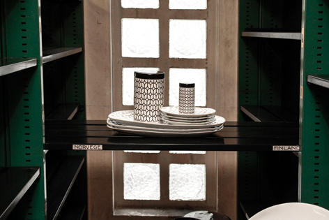 Conception de la scénographie pour la présentation à la presse de la collection Habitat automne/hiver 2013. Exposition dans immeuble anciennement occupé par des jésuites, Paris 04 Design de la scénographie, des mobiliers et réalisation du graphisme. Surface d’exposition : 500 m2 #scenography @scenography #habitat #furniture #claudelecante @claudelecante @scenography