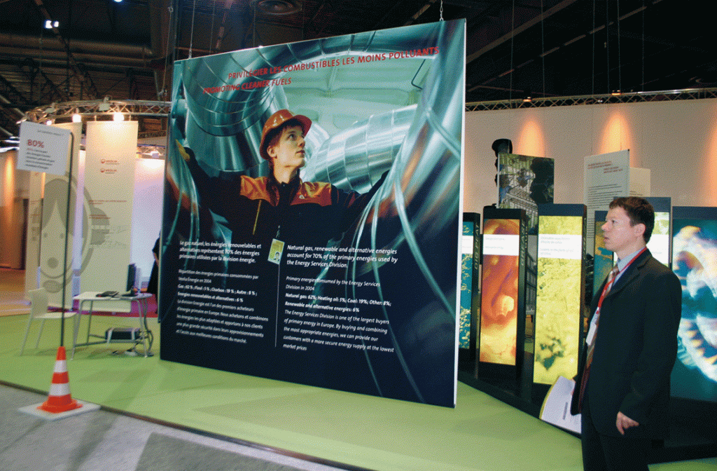 Graphisme de la convention Veolia Environnement qi s'est déroulée à Paris Villepinte. Conception et réalisation graphique par Claude Lecante. #designgraphique #design #graphisme