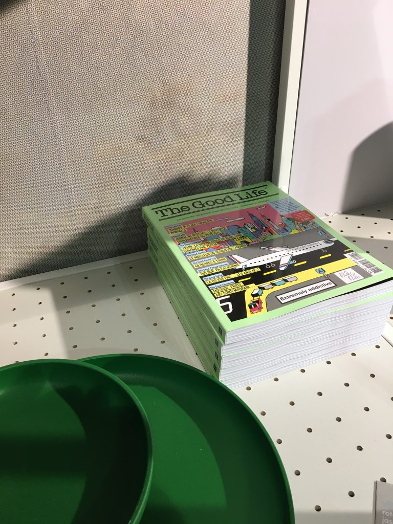 Scénographie à Paris pour Porsche et le magazine IDEAT. Conception réalisée avec et pour Laurent Blanc. Réalisation d’un store éphémère afin de présenter la Porsche Panamera 4 à la presse ainsi qu’aux clients VIP. Suivi des travaux et réalisation des éléments graphiques. #porsche @porsche @lecante #ideat @ideat magazine ideat et goodlife